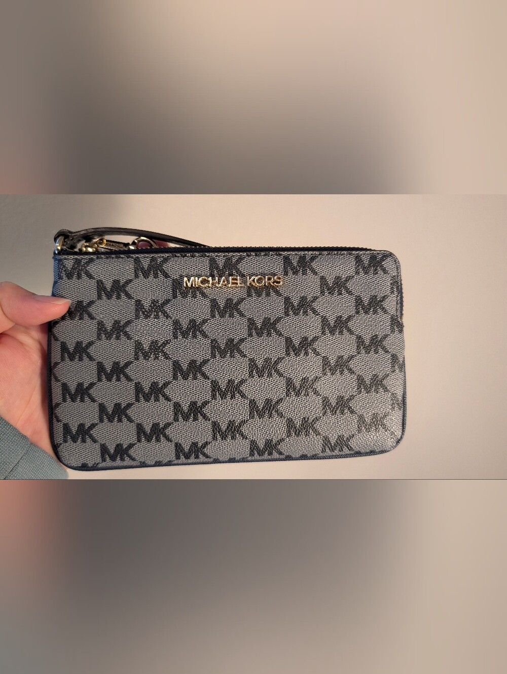 Michael Kors LG Gusset Wristlet